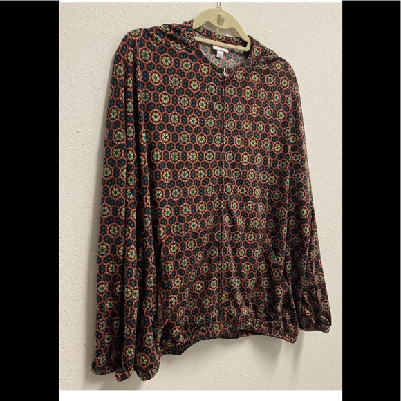 LuLaRoe Supply Zip Up Lightweight Jacket
Size Large - Picture 4 of 11